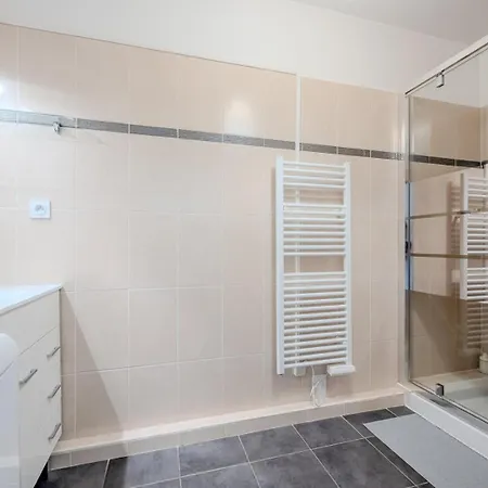 아파트 Le Neroli T2 Dernier Etage Avec Terrasse Et Garage 툴롱