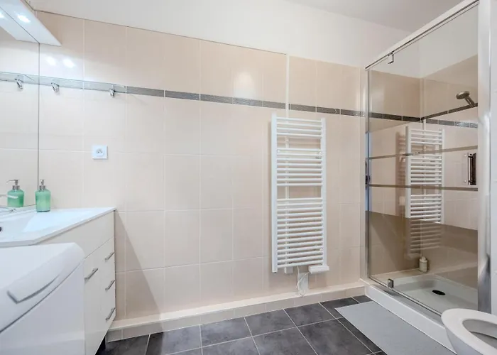 Διαμέρισμα Le Neroli T2 Dernier Etage Avec Terrasse Et Garage Τουλόν